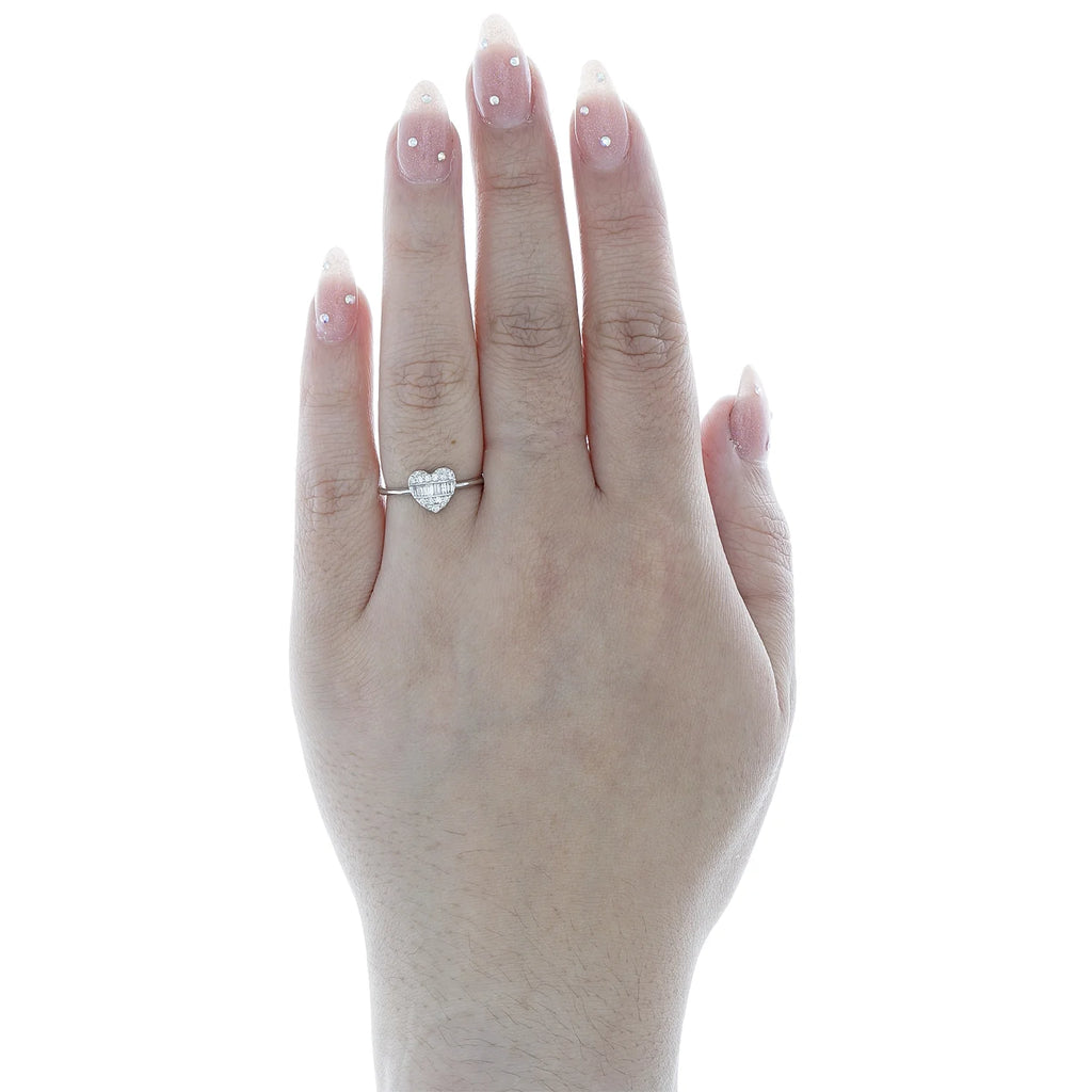 10K White Gold Diamond Domed Heart Ring Y1244