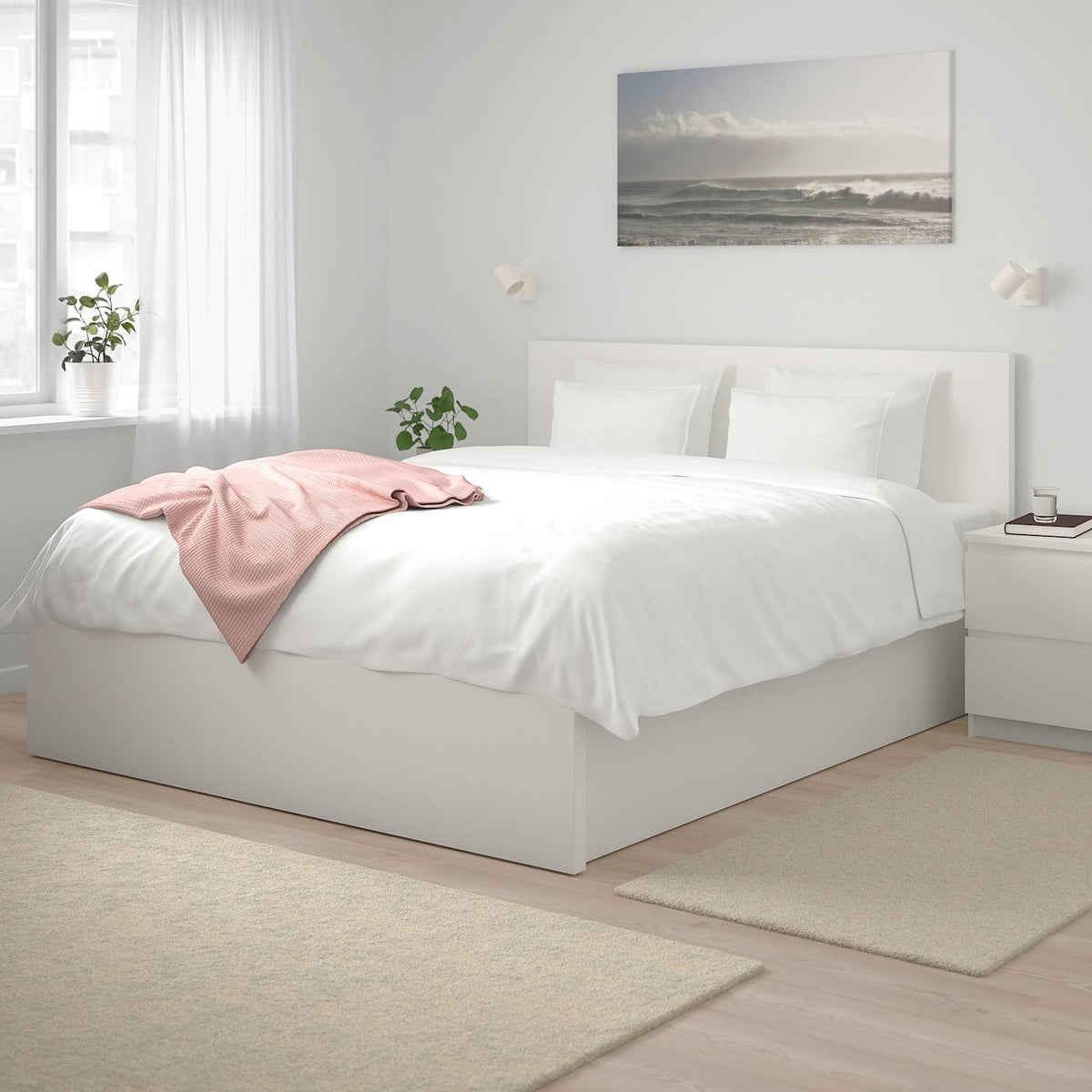White Full/Double Storage Bed F826539