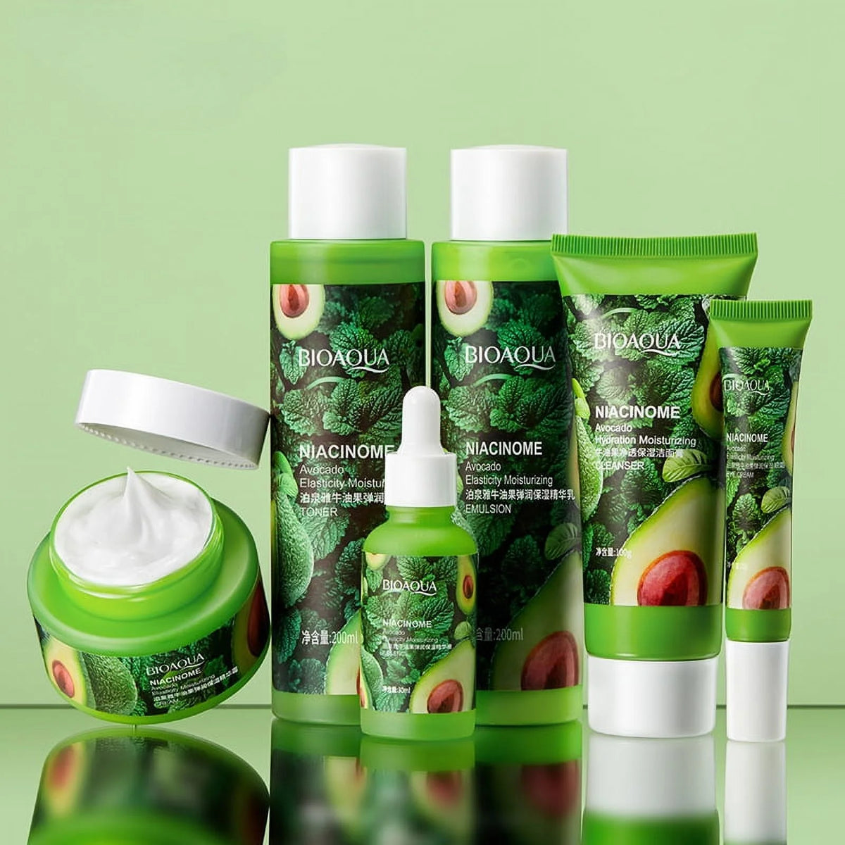 Avocado Moisturizing Six-Piece Skincare Set P50241