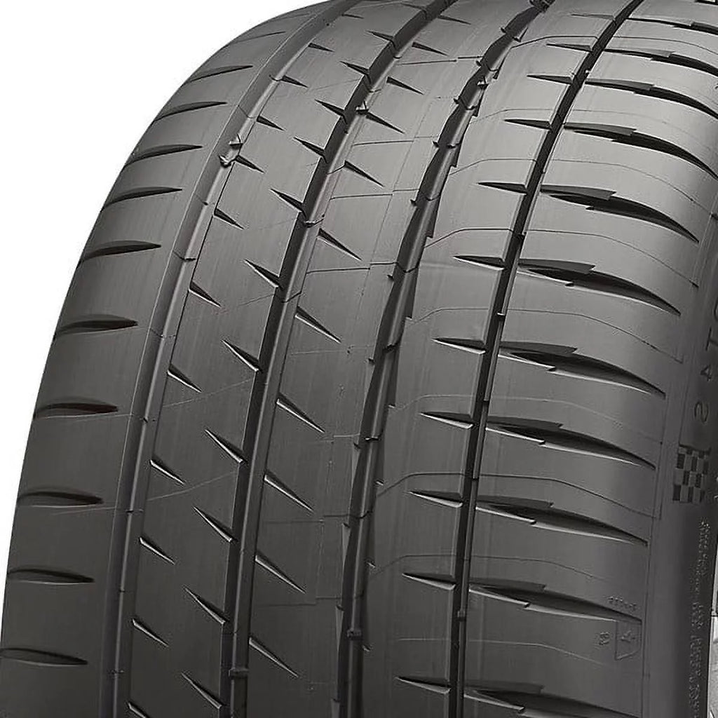 Set of 4 245/45R19 Performance Tires Q299