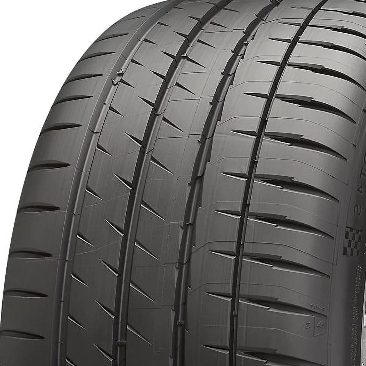 Set of 4 245/45R19 Performance Tires Q299