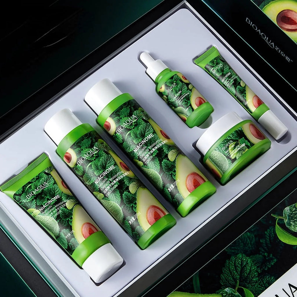 Avocado Moisturizing Six-Piece Skincare Set P50241