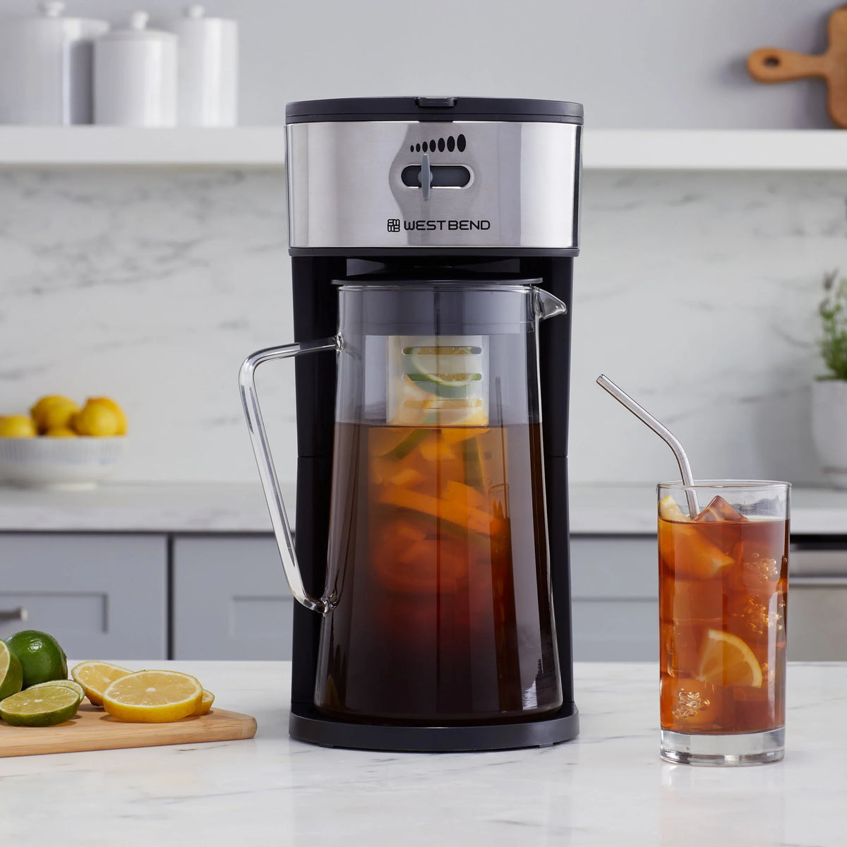 Iced Coffee and Iced Tea Maker with Infusion Tube, 2.75 Qt. Black N269