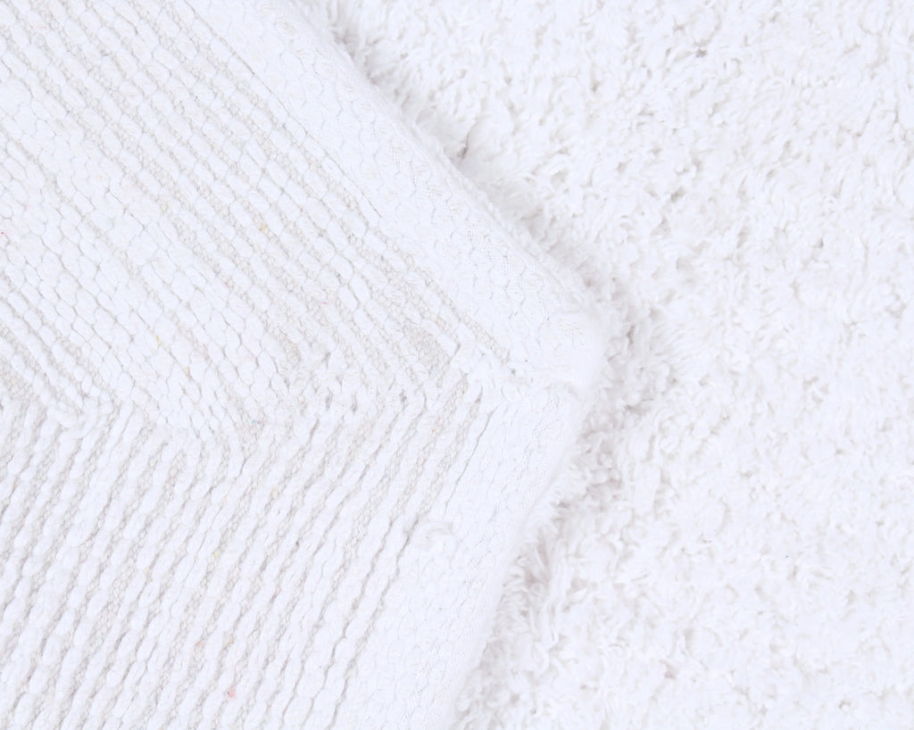 100% Cotton Tufted Non-Slip Bath Rug, 30" Round, White Q390524
