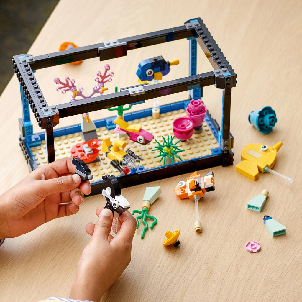 Fish Tank Building Set 352 Pieces A81924