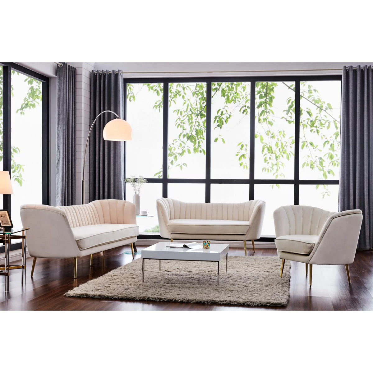 Cream Velvet Loveseat E179