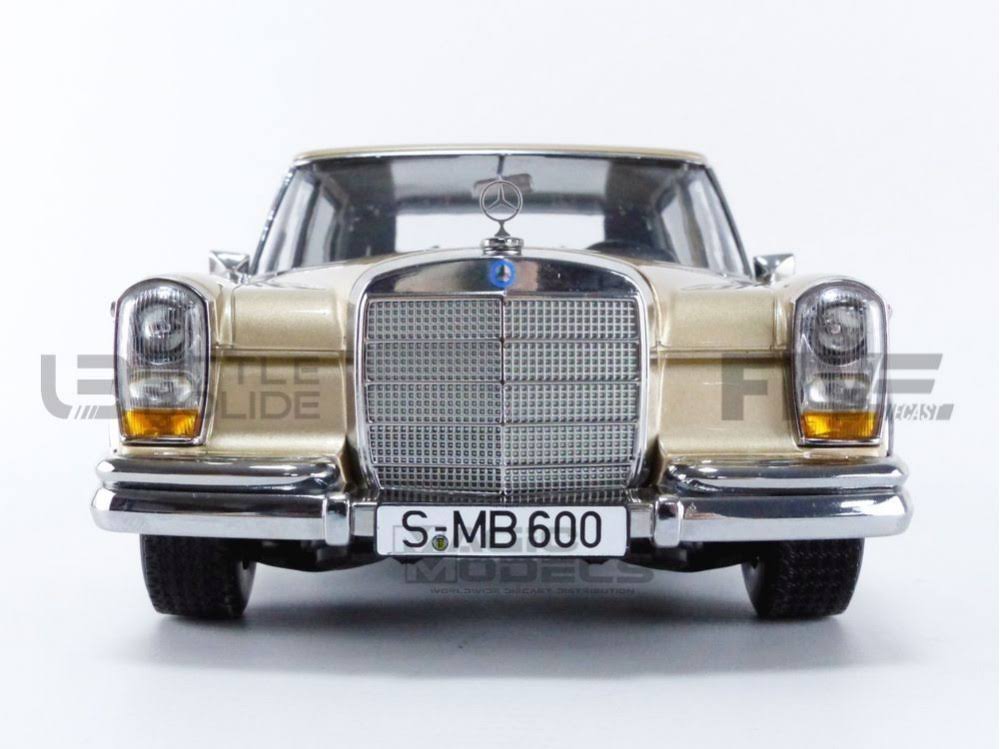 Gold 1/18 Mercedes-Benz 600 SWB W100 D3104