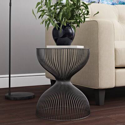 Black End Table L890591