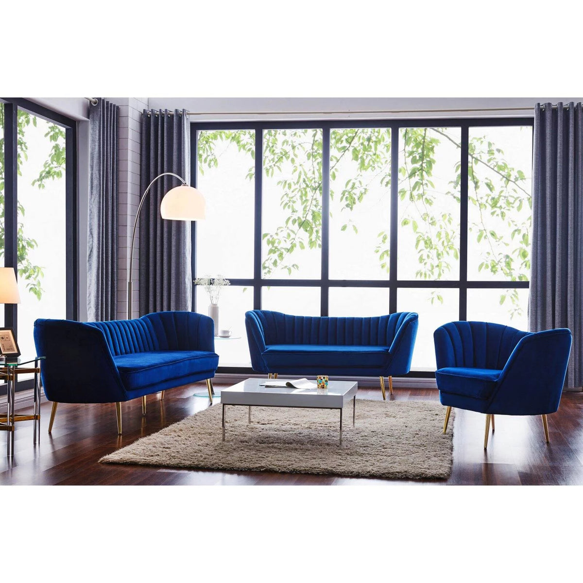 Cream Velvet Loveseat E179