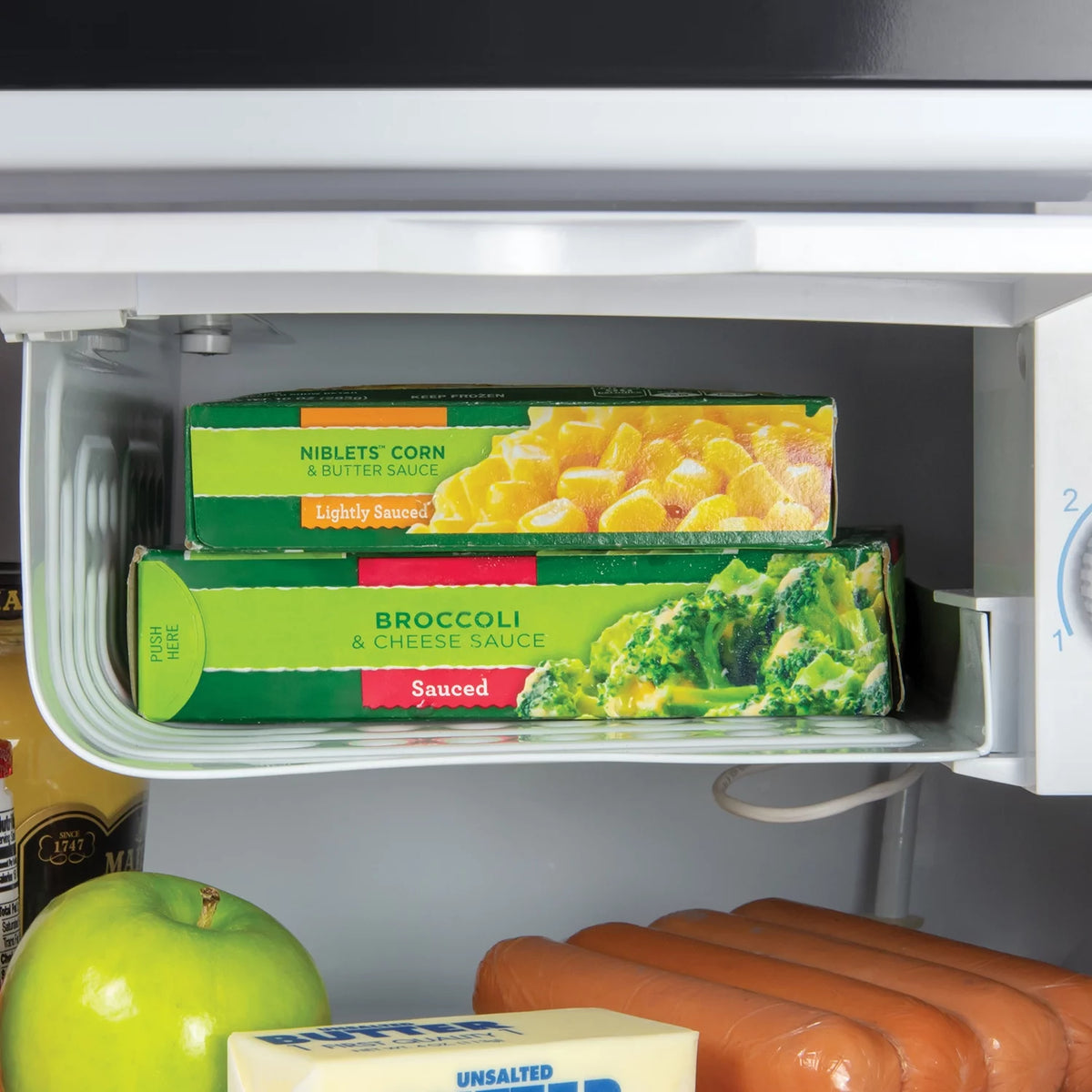 1.6 Cu.Ft. Single Door Refrigerator with Freezer P70252