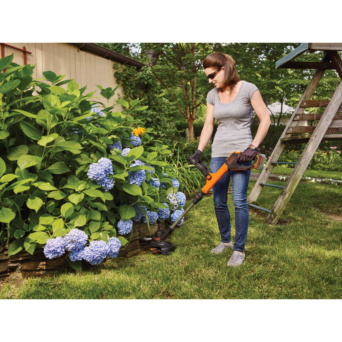 20V MAX Cordless Lithium-Ion 2-Speed 12 in. String Trimmer/Edger Kit X125385
